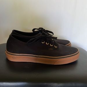 Vans Authentic Black/Gum NWOT